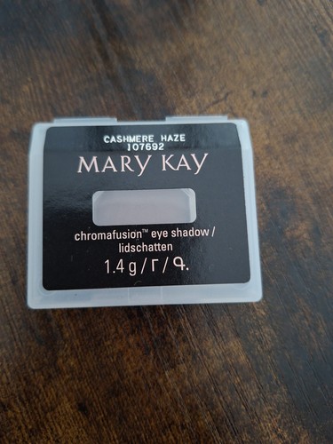 Mary kay eye shadow - kay,